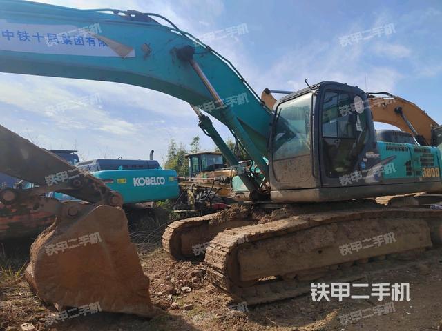 神钢SK350LC-8挖掘机