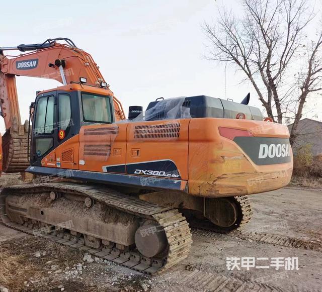 斗山DX380LC-9C挖掘机