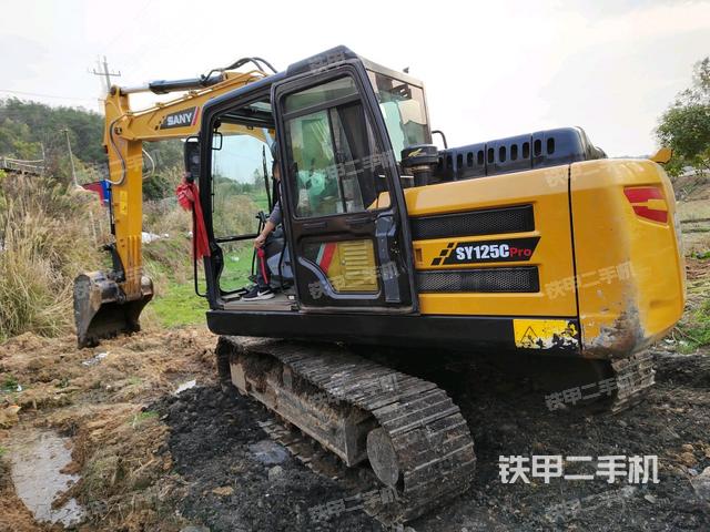 三一重工SY125C挖掘机