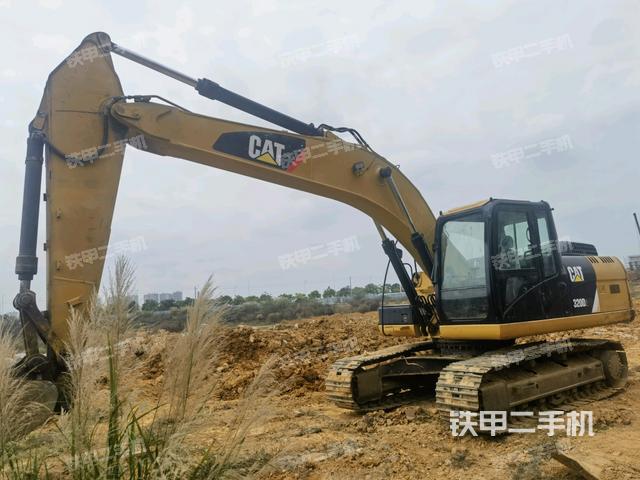 卡特彼勒320D2液压挖掘机