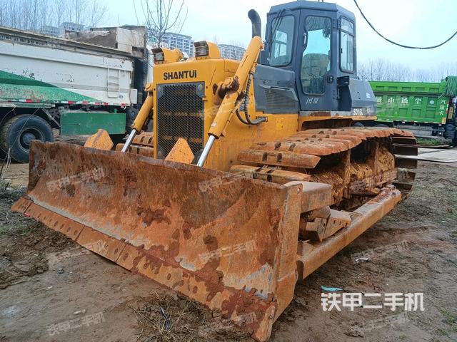 山推SD16L湿地型推土机