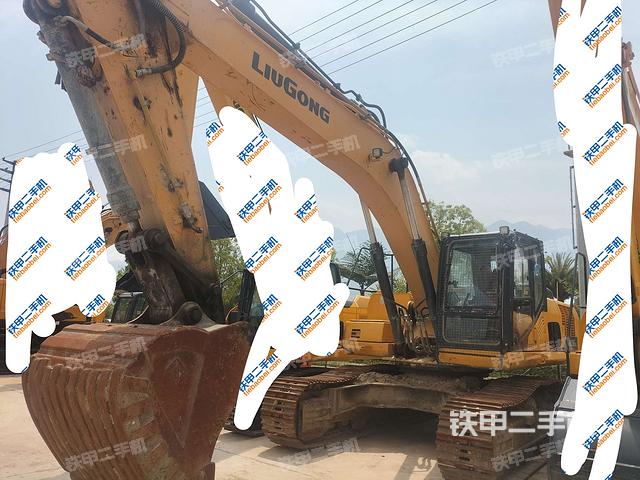 柳工CLG933EHD挖掘机