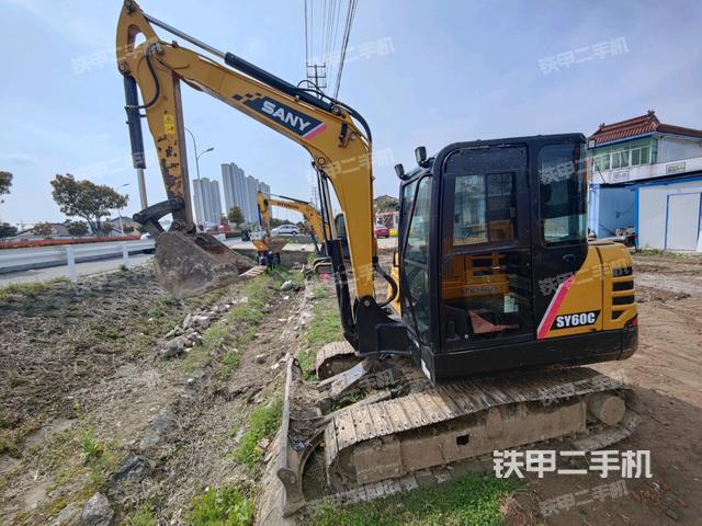 三一重工SY60C挖掘機(jī)