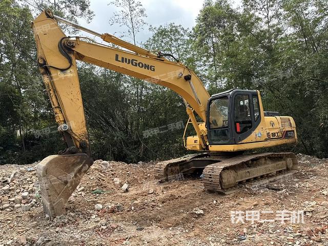 柳工CLG922D挖掘机