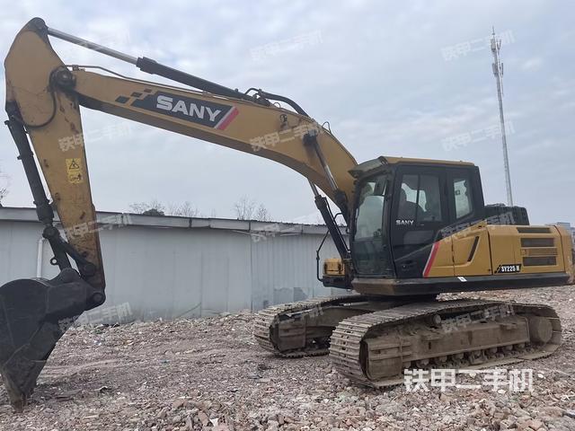 三一重工SY225H挖掘机