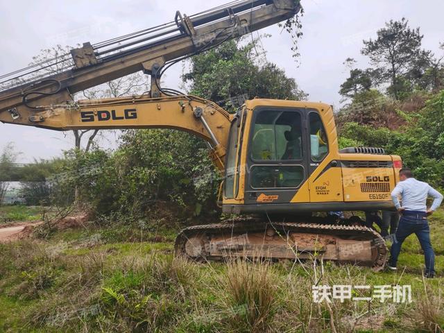 山东临工E6135F挖掘机