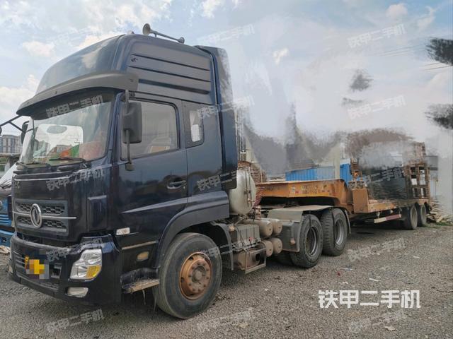 东风6X4平板运输车