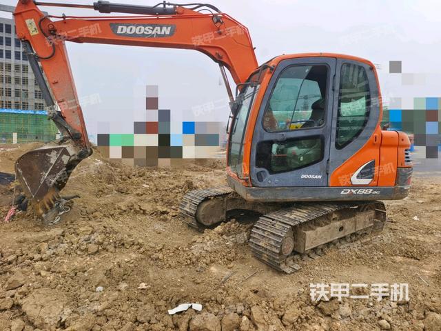斗山DX75-9C挖掘机