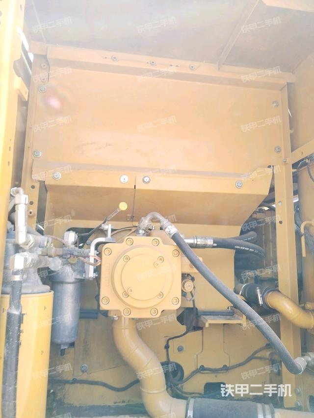 液压泵室（大件舱室）