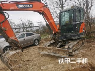 山东-青岛市二手斗山DX55-9C挖掘机实拍照片