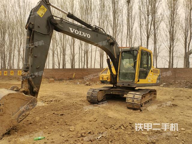 沃尔沃EC140BLC挖掘机