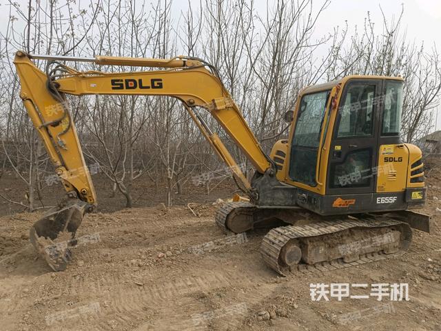 山东临工E655F挖掘机