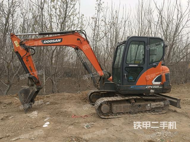 斗山DX55-9C挖掘机