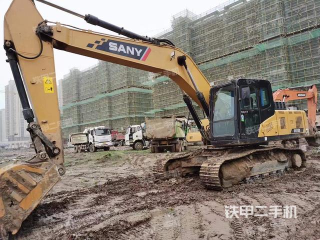 三一重工SY205C挖掘机