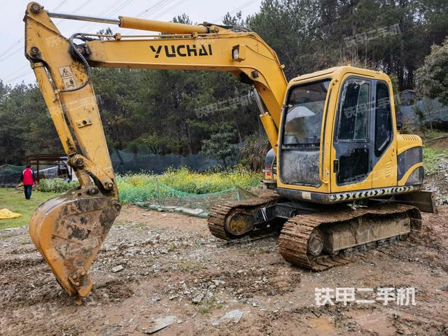 玉柴YC75-8挖掘机