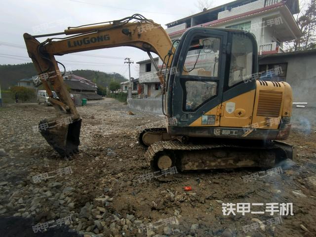 柳工CLG908D挖掘机