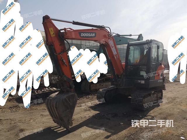 斗山DX55-9C挖掘机