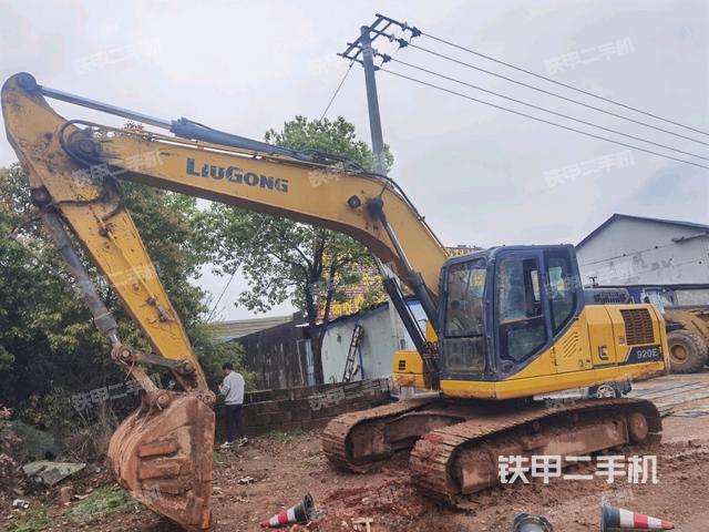柳工CLG920E挖掘机