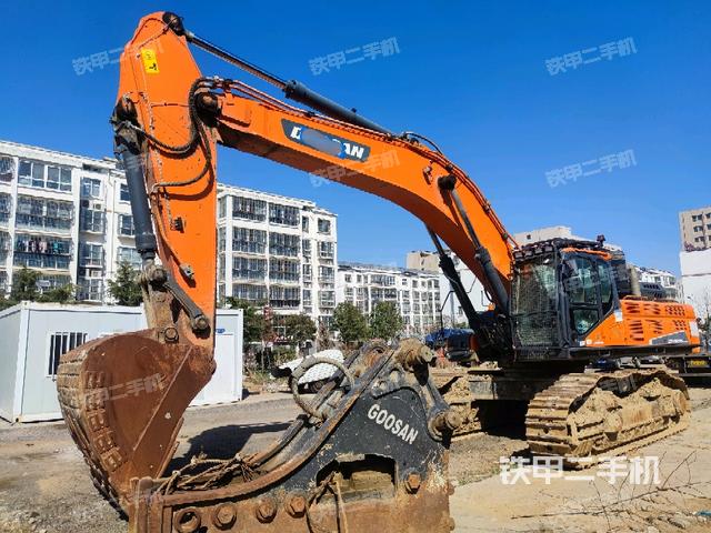 斗山DX500LC-9C挖掘机