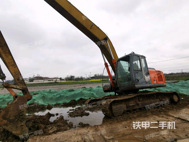 日立ZX250LC-3挖掘机