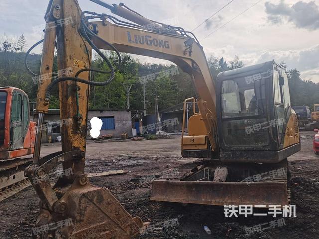 柳工CLG908D挖掘机的设备实拍-第2张实拍照片