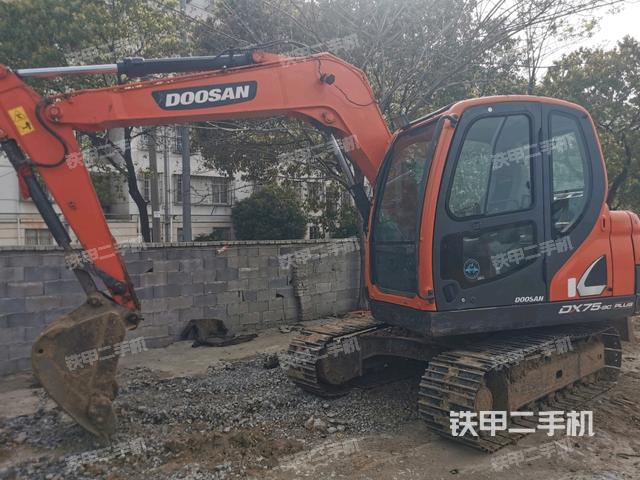 斗山DX75-9C PLUS挖掘机