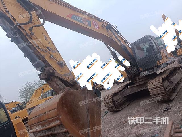 雷沃重工FR480E挖掘機(jī)