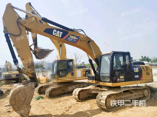 卡特彼勒320D2液压挖掘机