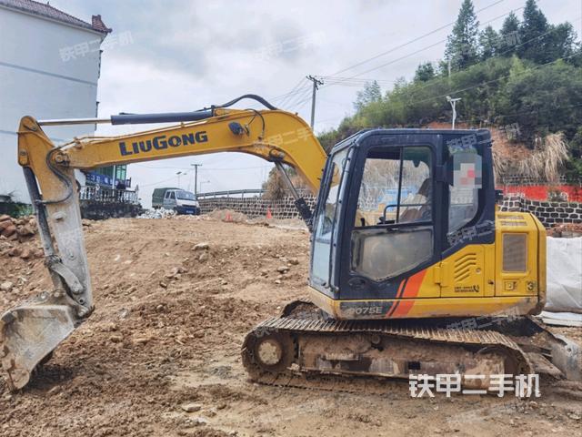 柳工CLG9075E挖掘机