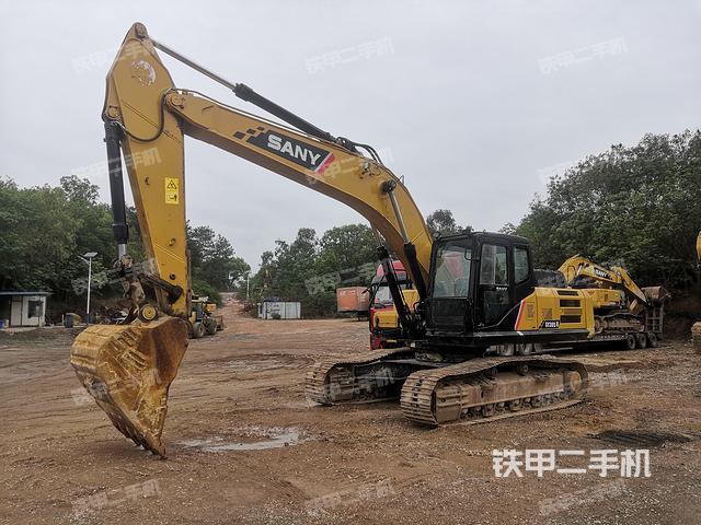 三一重工SY245H挖掘机