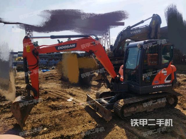 斗山DX60-9C GOLD挖掘机