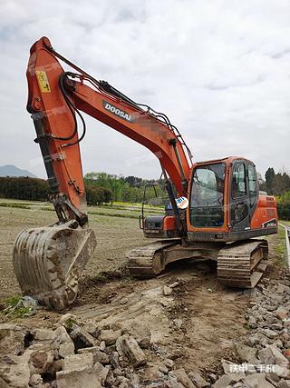 斗山DX150LC-9C挖掘机实拍图片
