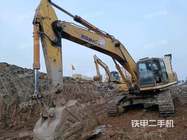 小松PC460LC-8挖掘机