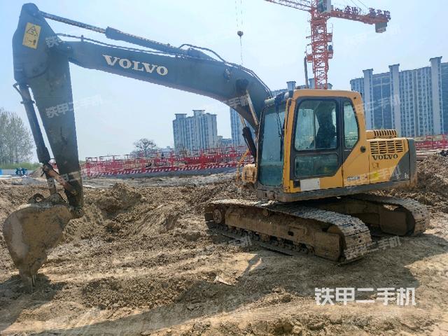 沃尔沃EC140BLC挖掘机