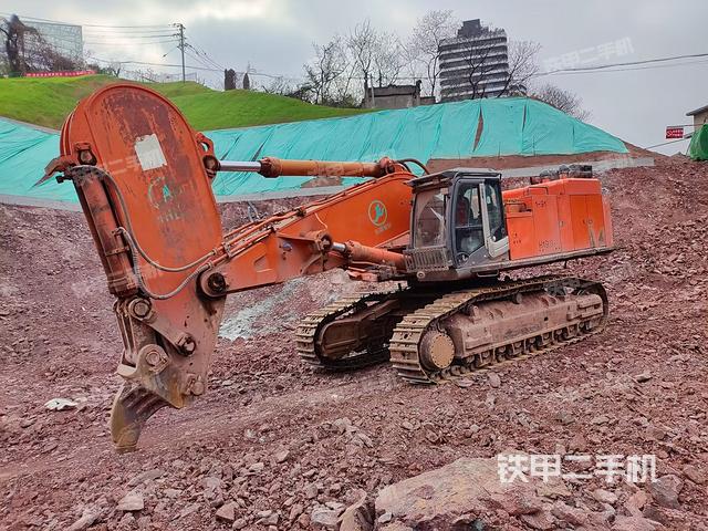 日立ZX870LCR-3挖掘机