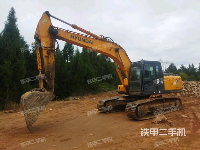 现代R225LC-7挖掘机