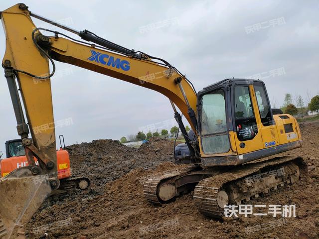 徐工XE150D挖掘机