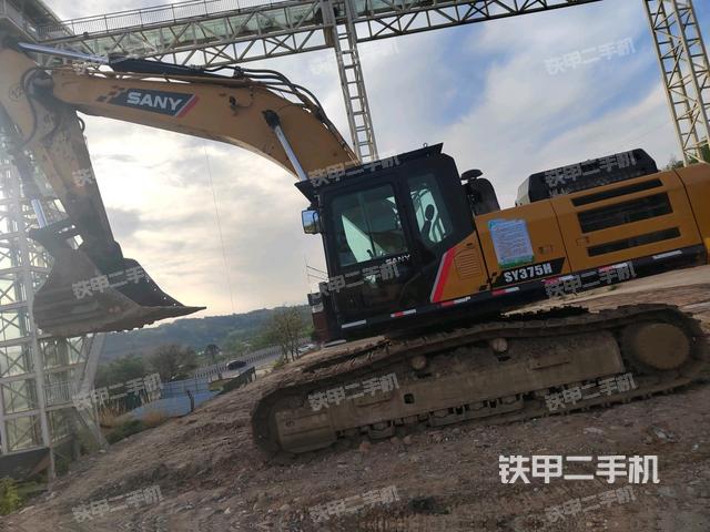 三一重工SY375H挖掘机
