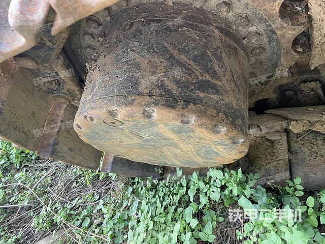 右驱动轮（行走机构）