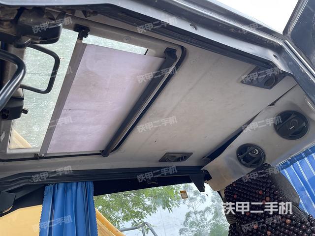 顶棚整体（驾驶室部分）