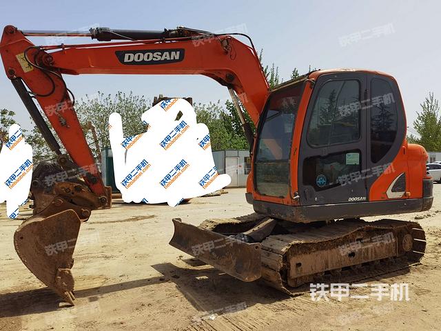 斗山DX75-9C挖掘机