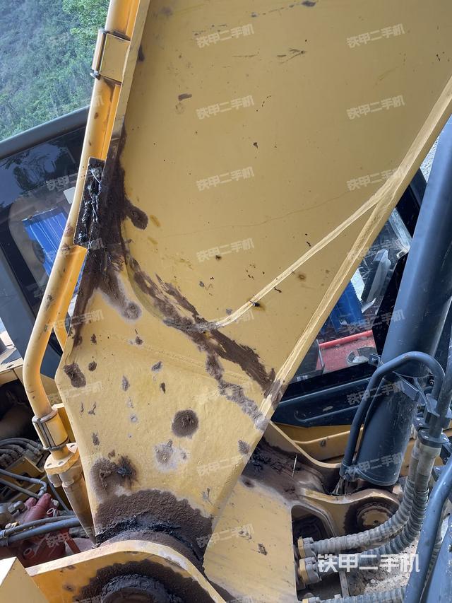 大臂根部 斜视（工作和回转装置）