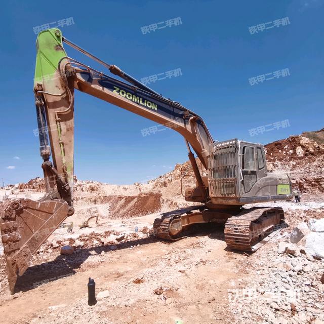 中联重科ZE230挖掘机