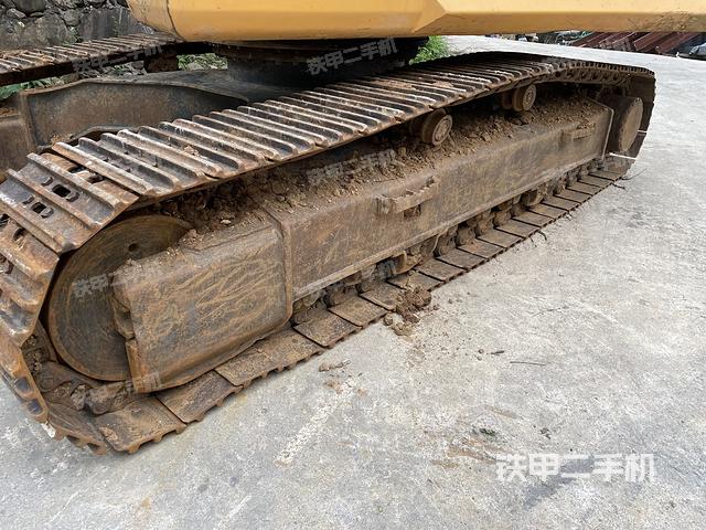 左侧履带整体 （行走机构）