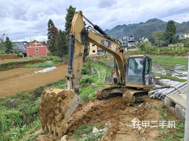 卡特彼勒CAT®313D2 GC 小型液压挖掘机