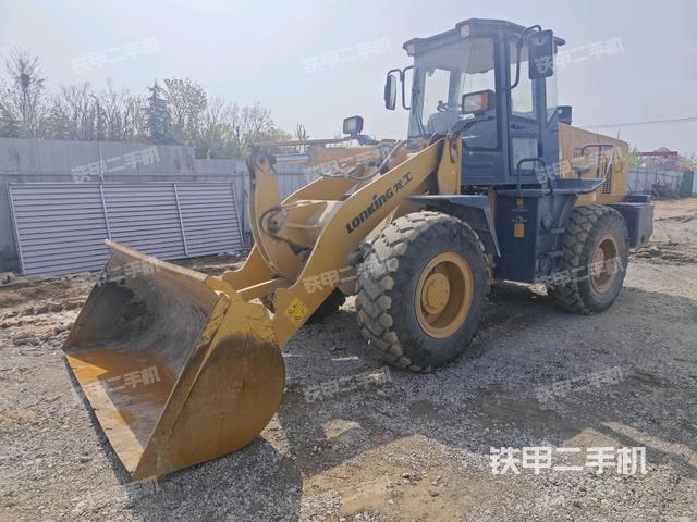龙工LG833NG装载机
