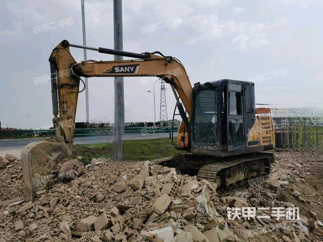 三一重工SY75C挖掘机