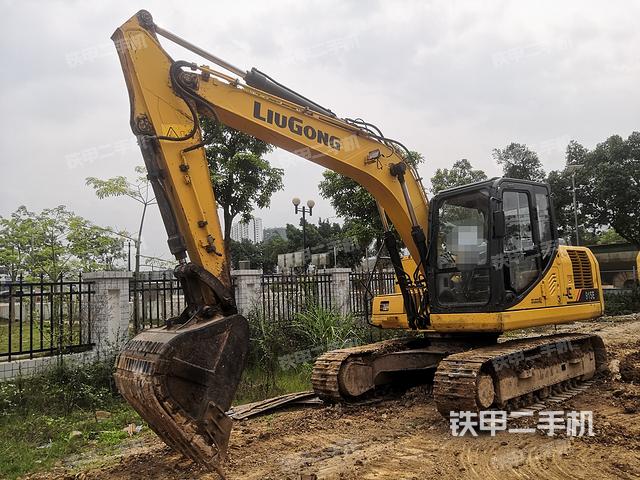 柳工CLG915E挖掘机
