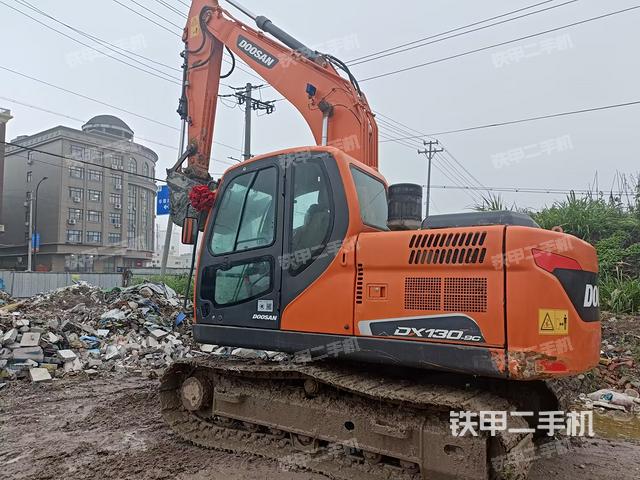 斗山DX130-9CN挖掘机