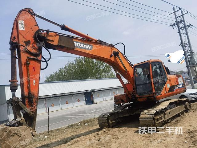 斗山DH225LC-7挖掘机